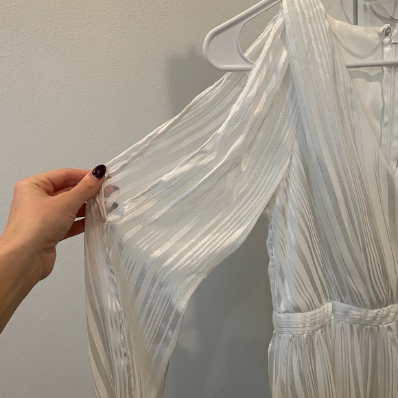 White chiffon Lulus maxi dress - Picture 3 of 5